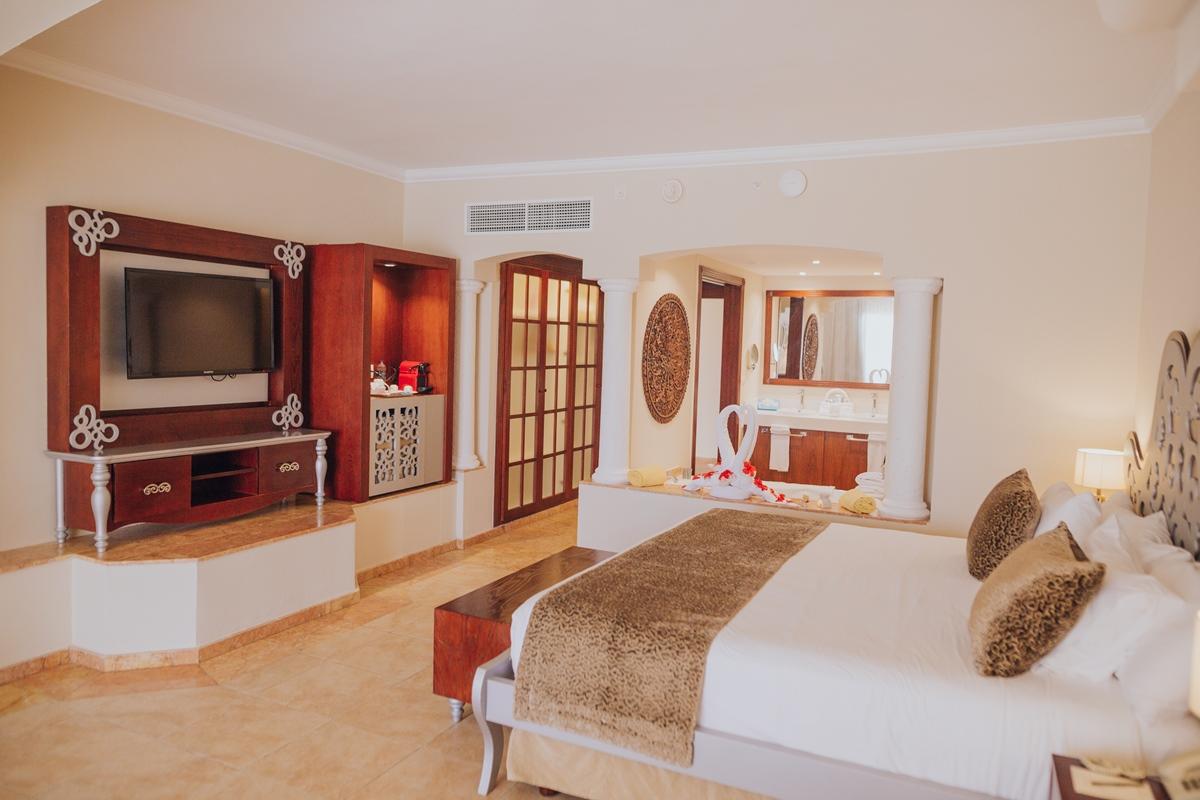 Majestic Colonial - Solo Adultos Resort 5*