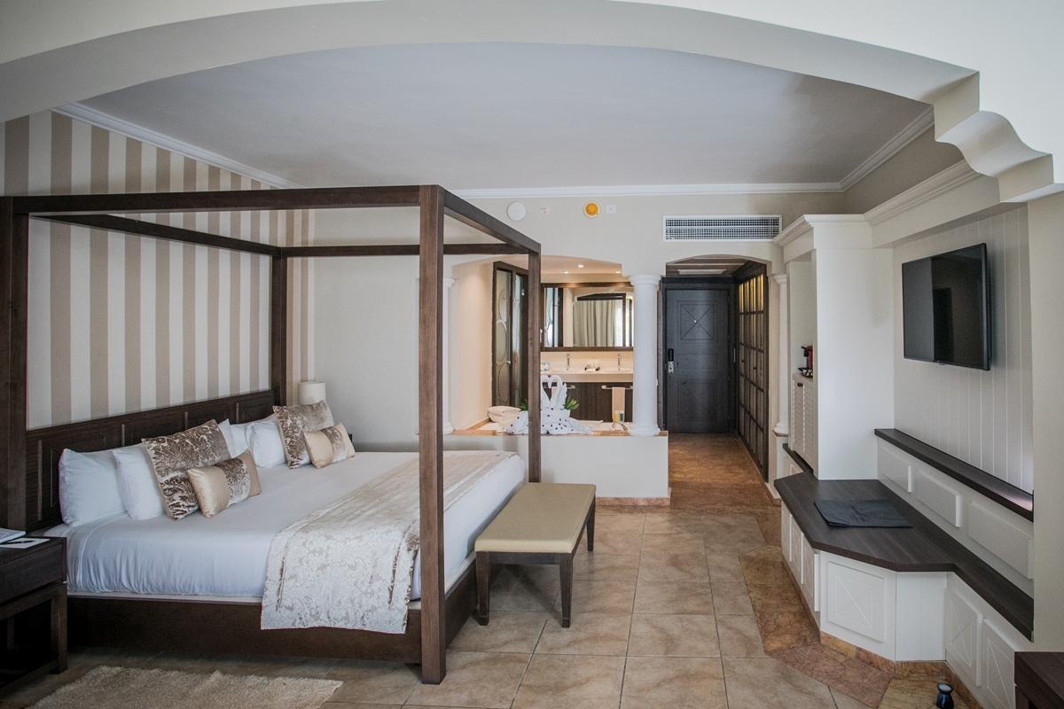 Resort Majestic Colonial - Solo Adultos Punta Cana