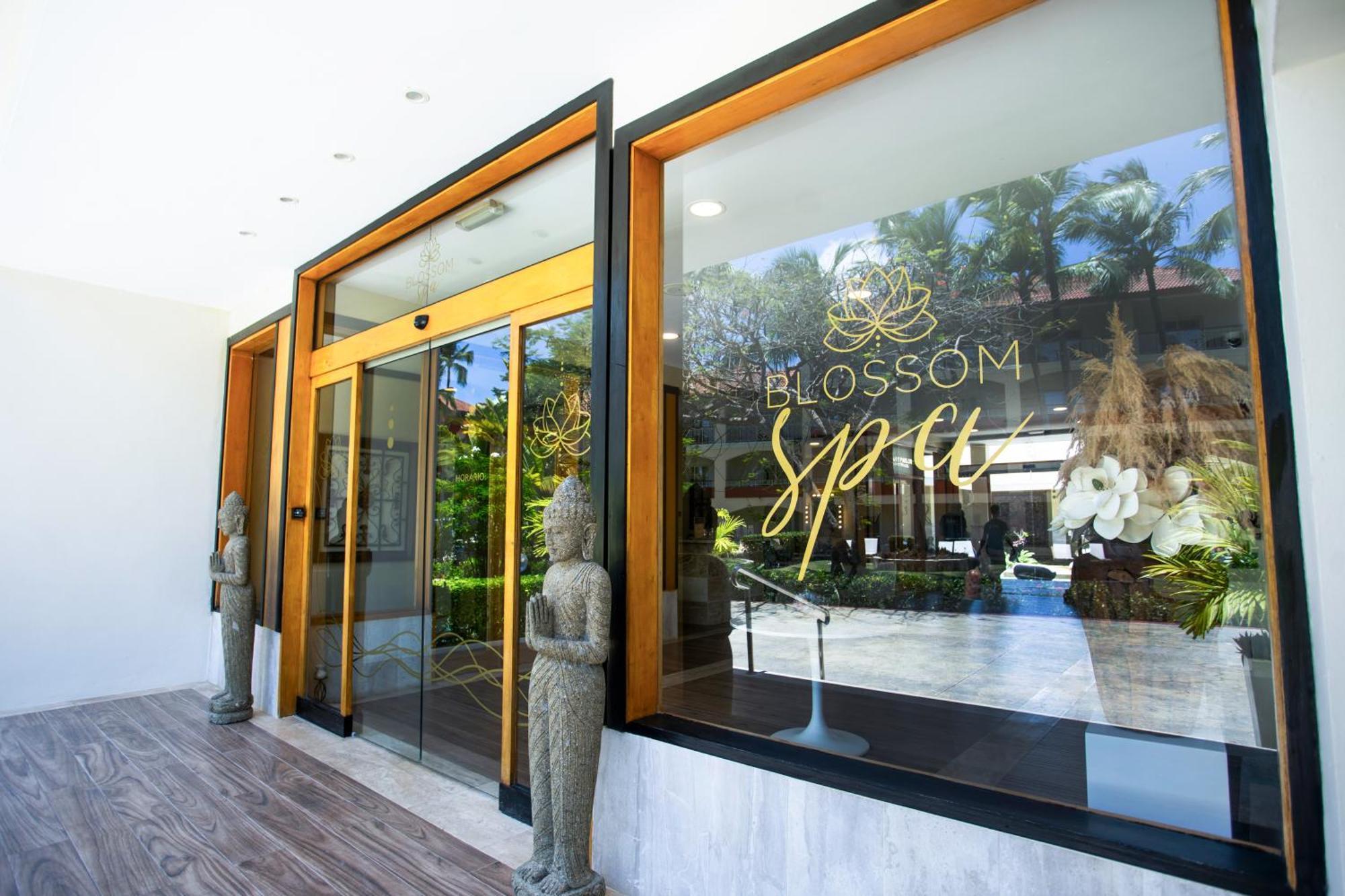 Majestic Colonial - Solo Adultos Resort Punta Cana